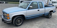 1994 Chevrolet C2500 Ext. Cab Pick-up Truck