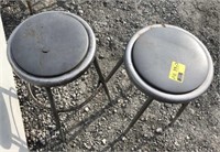 Adjustable height metal stool