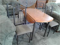 Round table w/ 4 chairs, 42" round,w/ 9" drop side