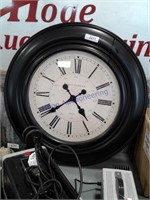 Battery-powered clock(plastic), 30" wide,