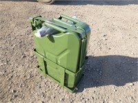 Unused 5 Gallon Jerry Can w/ Mount