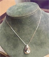 925 sterling silver necklace w pendant