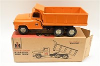IH Eska Tru-Scale Orange Dump Truck w/ Box