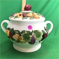 Vintage Linen's n Things Ceramic Soup Tureen