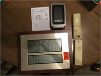 Clock Thermometer, Wireless Temp Station