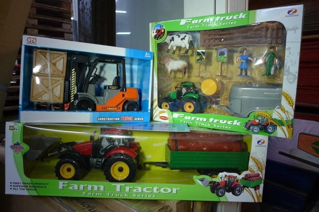 2 stk. legetøjstraktorer m/vogn, og truck | Auktioner A/S