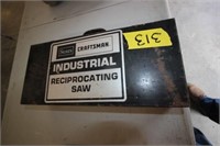 Craftsman sawzall w/metal case