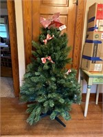Pre Lit 4.5 Foot Christmas Tree