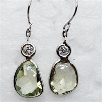 $2100 14K  Sapphire(1.7ct) Diamond(0.08ct) Earring
