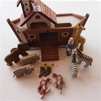 Neat Wooden Noah's Ark Find