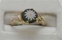 14K YELLOW GOLD RING WITH BLUE DAISY STONE