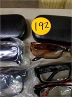 VARIETY OF EYE GLASSES : 11 TOTAL PAIRS WITH EXTRA
