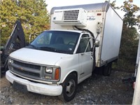 2000 Chevrolet 3500 Box Truck with Reefer Unit