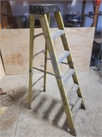 Yellow 6' Fiberglss Ladder