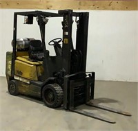 Yale 5,450 lb Forklift-