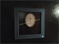 Frame and round picture