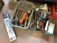 BOX OF ASSORTED TOOLS, SHOE LASTS, VICE ETC