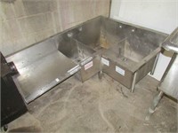 STAINLESS STEEL L SHAPED 3-SINK UNIT