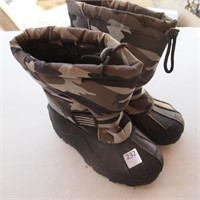 Camo Insulated Boots