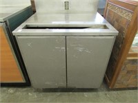 STAINLESS STEEL STAND WITH DOORS; INSERT MEASURES