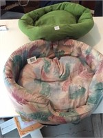 PAIR SMALL DOG BEDS