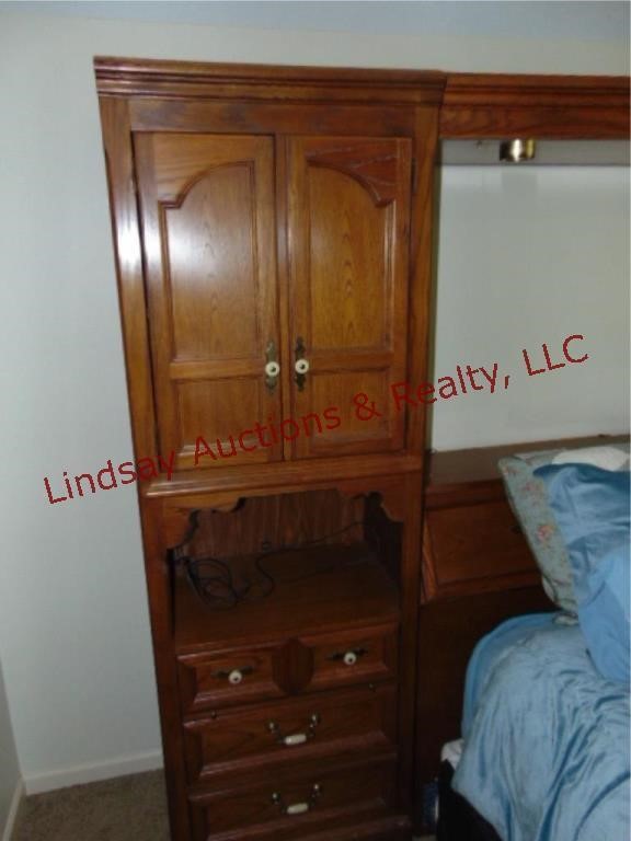 Thomasville King Size Bookcase Lighted, King Size Lighted Bookcase Headboard