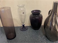 134 - SLEEK GLASS VASES