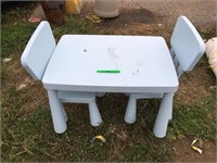 CHILDS TABLE AND CHAIRS SET