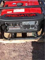 Predator generator 5500 watts runs good