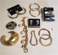 9 piece Quality Earrings Bracelets Pin