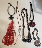 6 piece Assort Necklaces