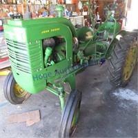 1945 John Deere LA w/JD plow