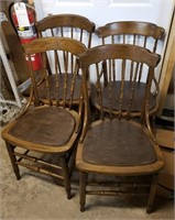 Set of 4 Wood Distressed Kitchen Chairs