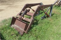 Tractor Loader w/Manure Bucket
