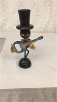 Ideal magnetic guitar figurine