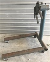 ENGINE STAND ON CASTERS