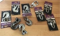 LOT OF GRAB HOOKS AND QUICK LINKS