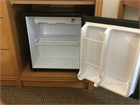 (8)Danby Mini fridges 17.5"x18"x19.5"