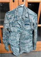 U.S. Air Force Uniform See Photos for Size