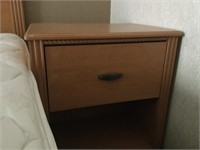 (2) nightstands, Lamp, Dresser