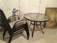 outdoor patio table with 4 matching chairs nice