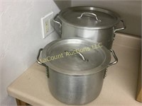 2 large kettle pots soup & booyah!!!