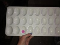Large, 24 Cup Deviled Egg Tray! Great for HOLIDAYS