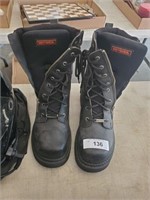 SIZE 9 HD BOOTS