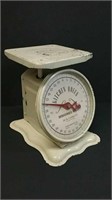 Kitchen Queen Vintage Household Scale Montreal