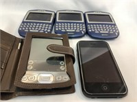 3X BLACKBERRY PHONES, SMALL APPLE PHONE