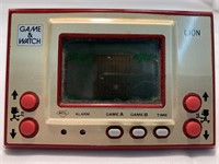 1981 NINTENDO GAME AND WATCH "LION" - WORKS