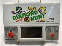 1982 "DIAMOND HUNT" 3 SCREEN GAME - WORKS