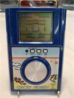 1982 "CHICKY WOGGY" GAME - WORKS