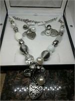 Necklace & earring set. Sugg ret $125